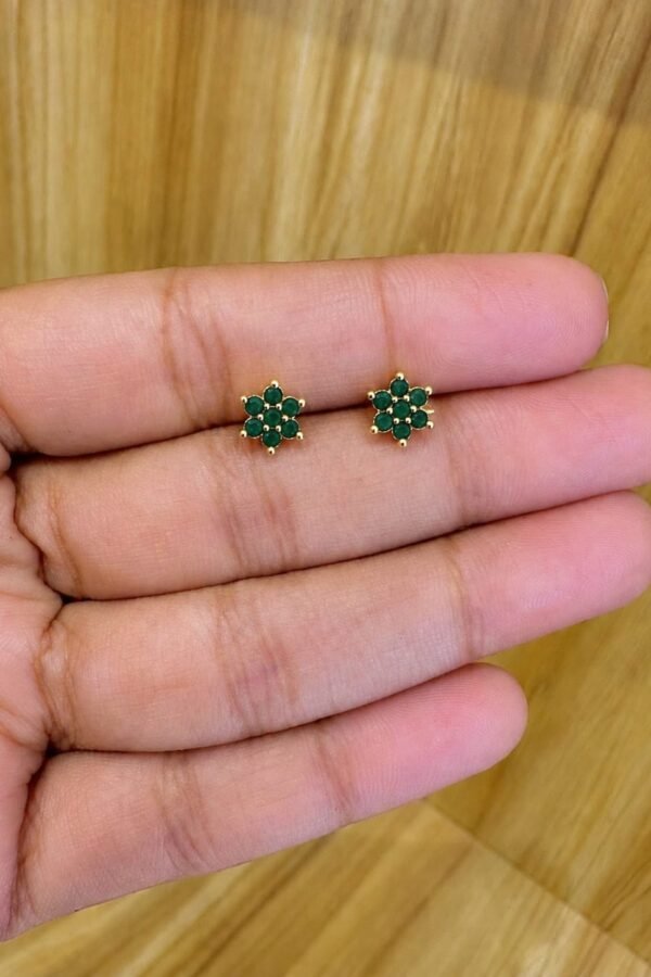 92.5 silver gold plated green stoned flower stud