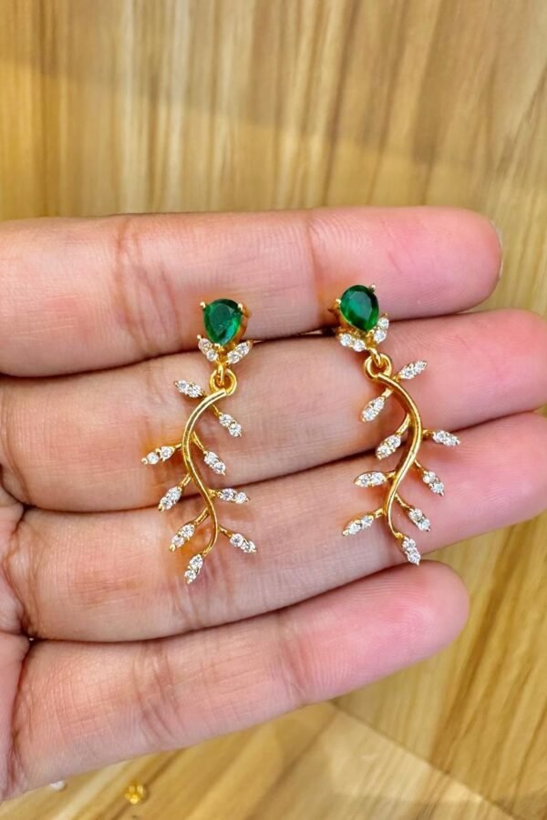 92.5 silver floral gold plated green stoned stud - Bombay screw
