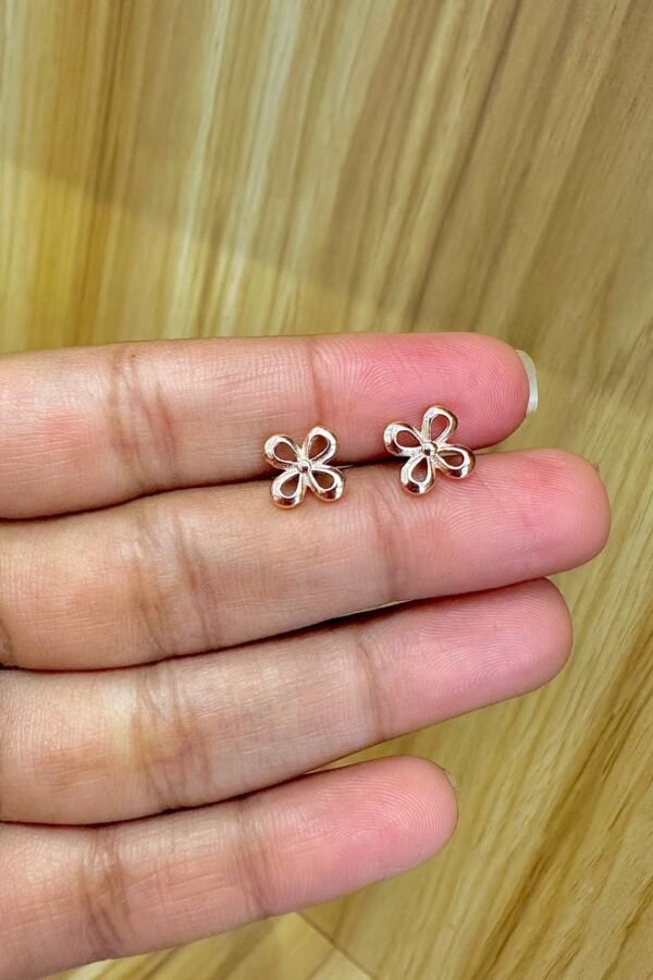 92.5 Silver Rose gold plated floral stud - South screw