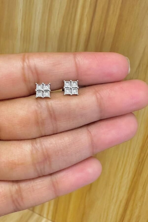 92.5 Silver Four - Square grid design stud - South screw